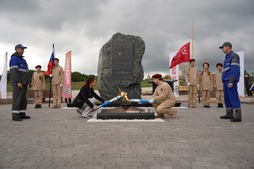 Зажжение Вечного огня в д. Висловка Самарской области
