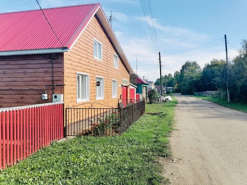 Домовладение в деревне Пеньки