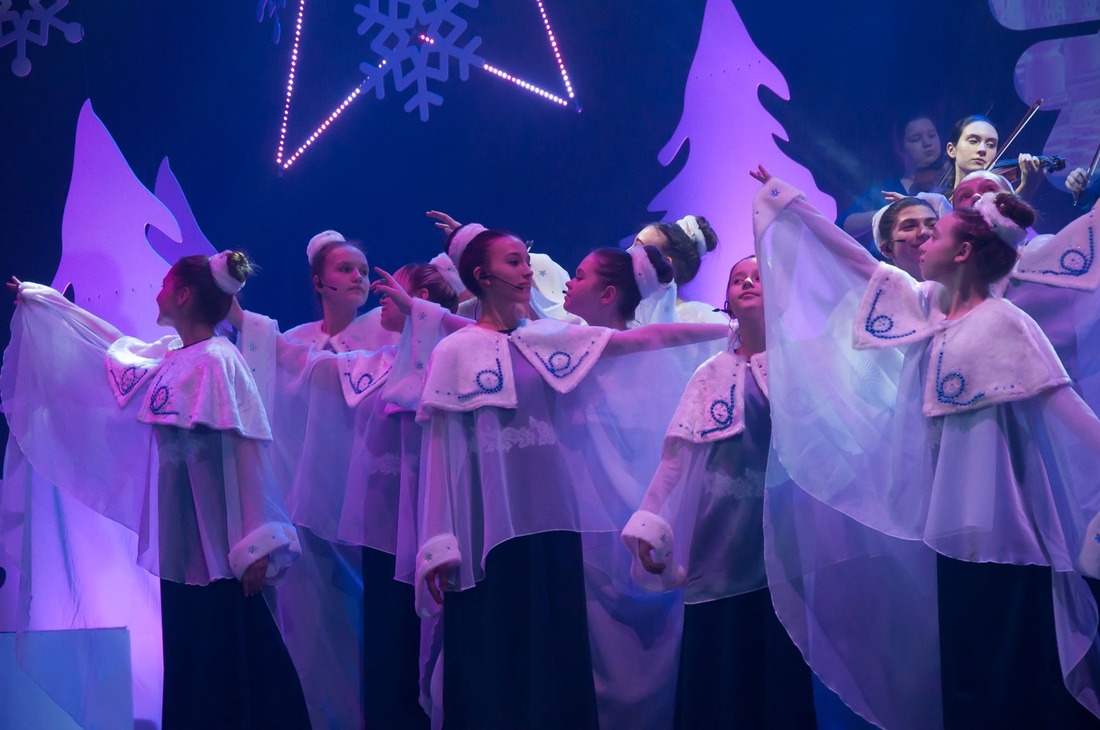 Гала-концерт фестиваля одарённых и талантливых детей «Рождественские звёзды»