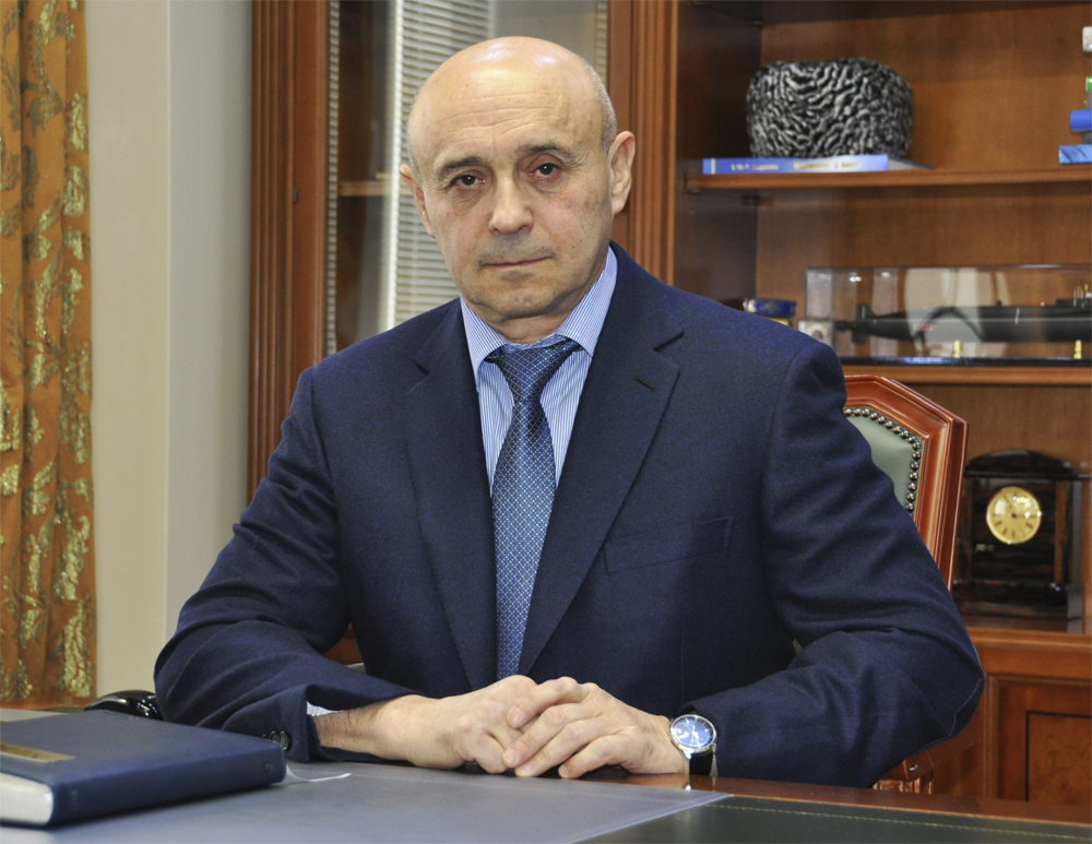 Межрегионгаз пятигорск. Аркадий Деревянко Газпром. Деревянко Аркадий Газпром Пятигорск. Енгибарян Аркадий Арменович. Деревянко межрегионгаз.