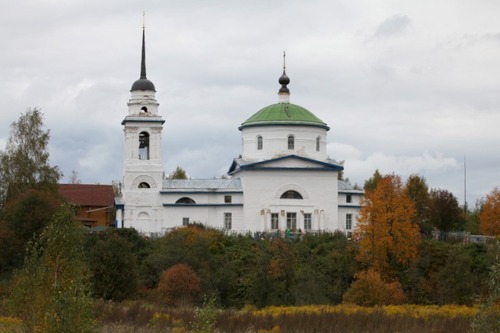 Церковь Спаса Нерукотворного Образа в селе Лютово