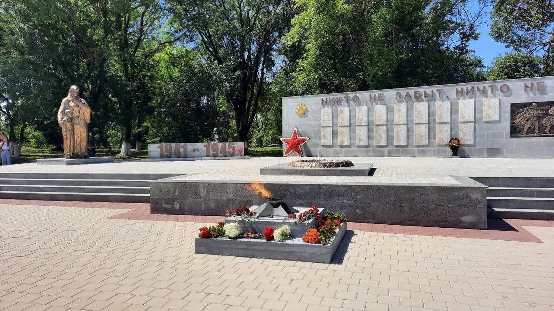 Мемориал в станице Владимирской