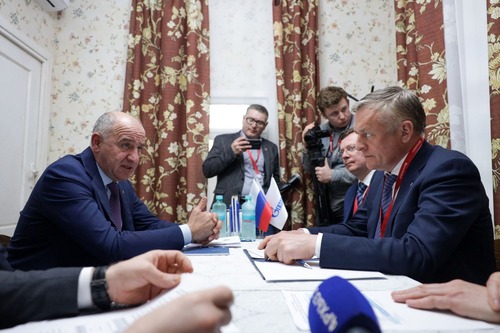 Рабочая встреча генерального директора ООО «Газпром межрегионгаз» с Главой Карачаево-Черкесской Республики