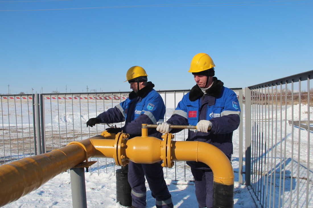 сотрудники «Газпром газораспределение Саратовская область» на объекте газоснабжения