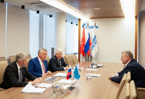 Рабочая встреча генерального директора ООО «Газпром межрегионгаз» и губернатора Астраханской области