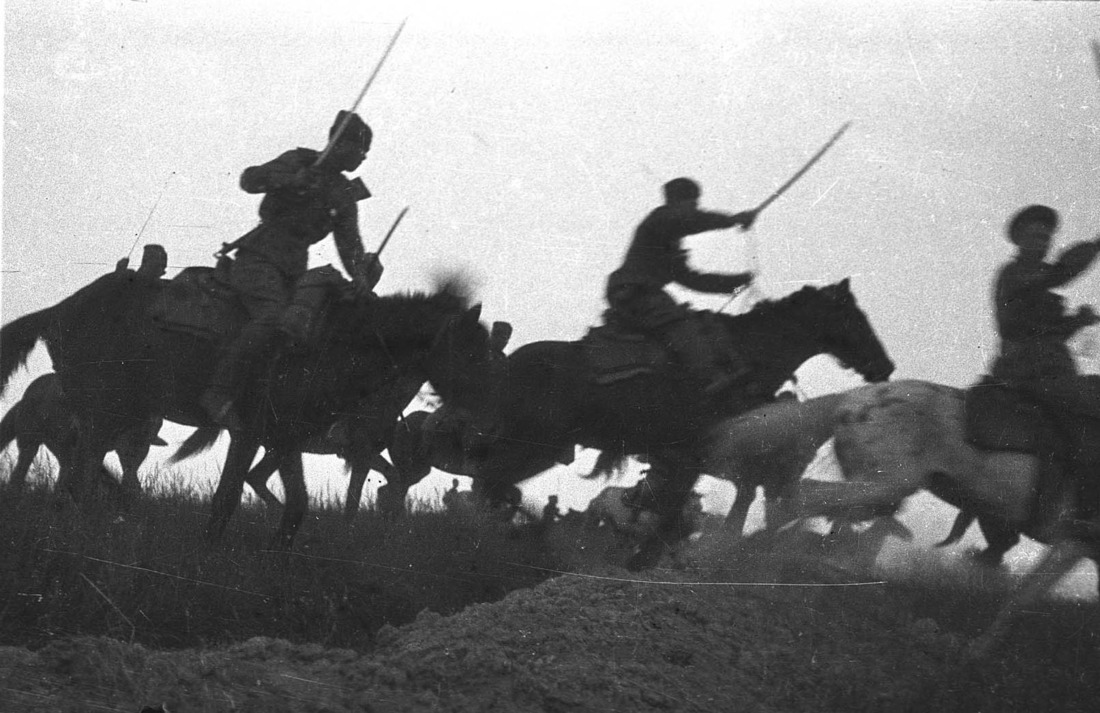 Атака советской конницы. 1942 год